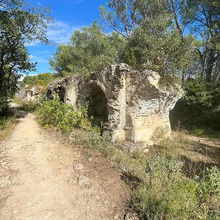 Gorgeous In Fons-sur-Lussan